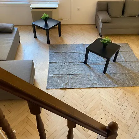 Király78 Huge * Budapeste